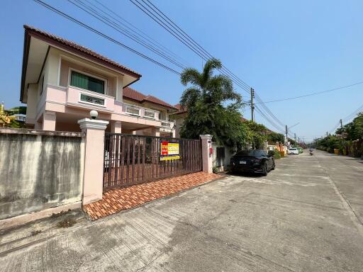 300 Sqm., 1 Bed, 1 Bath House listed for ฿ 2,850,000.