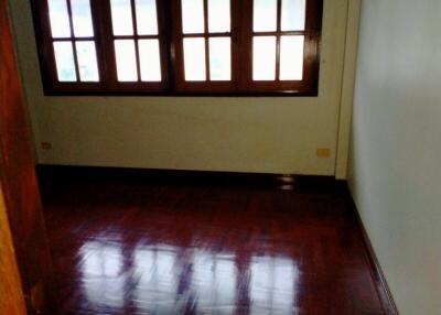 256 Sqm., 3 Beds, 3 Baths House listed for ฿ 2,400,000.