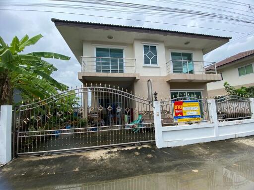 240 Sqm., 3 Beds, 2 Baths House listed for ฿ 3,045,000.