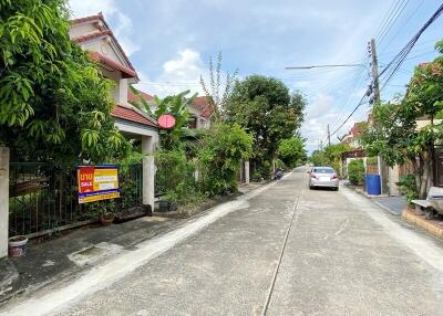 200 Sqm., 1 Bed, 1 Bath House listed for ฿ 2,755,000.