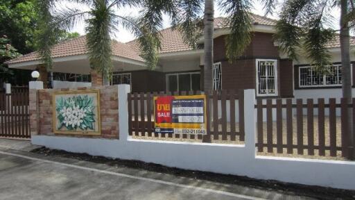 320 Sqm., 3 Beds, 2 Baths House listed for ฿ 2,600,000.
