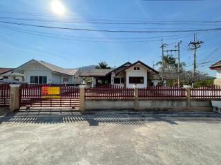 708 Sqm., 3 Beds, 1 Bath House listed for ฿ 2,713,000.