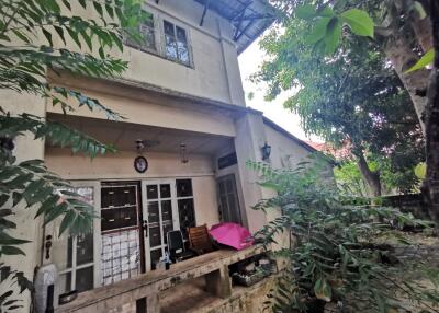330 Sqm., 1 Bed, 1 Bath House listed for ฿ 2,940,000.