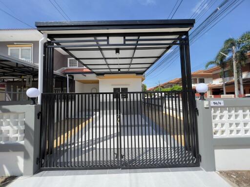 140 Sqm., 1 Bed, 1 Bath House listed for ฿ 2,940,000.