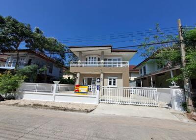 224 Sqm., 1 Bed, 1 Bath House listed for ฿ 2,940,000.