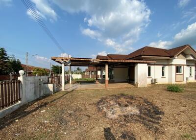715 Sqm., 3 Beds, 2 Baths House listed for ฿ 2,940,000.