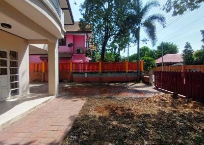 240 Sqm., 3 Beds, 3 Baths House listed for ฿ 2,940,000.