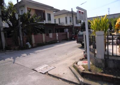 195 Sqm., 3 Beds, 2 Baths House listed for ฿ 2,940,000.