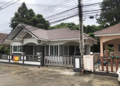212 Sqm., 3 Beds, 2 Baths House listed for ฿ 2,915,000.