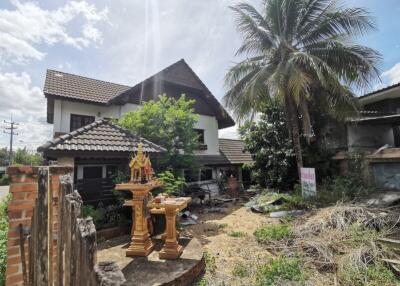 448 Sqm., 3 Beds, 2 Baths House listed for ฿ 2,898,000.