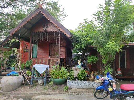 400 Sqm., 1 Bed, 1 Bath House listed for ฿ 2,894,000.