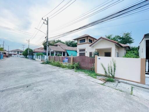 256 Sqm., 2 Beds, 1 Bath House listed for ฿ 2,350,000.