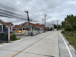 432 Sqm., 3 Beds, 2 Baths House listed for ฿ 2,565,000.