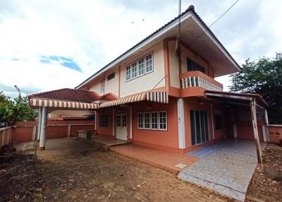 284 Sqm., 3 Beds, 3 Baths House listed for ฿ 2,565,000.