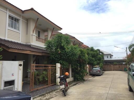 155 Sqm., 1 Bed, 1 Bath House listed for ฿ 2,565,000.