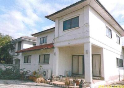 440 Sqm., 3 Beds, 2 Baths House listed for ฿ 2,795,000.