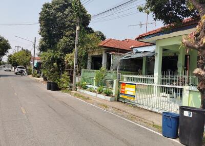 200 Sqm., 1 Bed, 1 Bath House listed for ฿ 2,518,000.