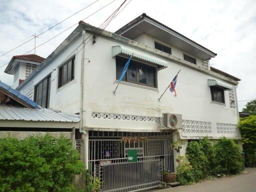 200 Sqm., 1 Bed, 1 Bath House listed for ฿ 2,502,000.