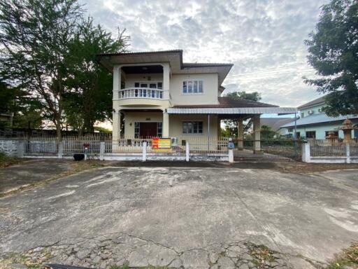 380 Sqm., 2 Beds, 2 Baths House listed for ฿ 2,699,000.