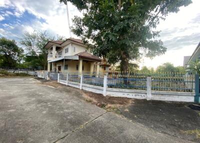 380 Sqm., 2 Beds, 2 Baths House listed for ฿ 2,699,000.