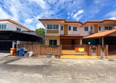 194 Sqm., 3 Beds, 2 Baths House listed for ฿ 2,290,000.