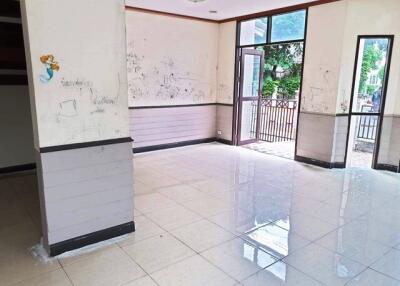 152 Sqm., 3 Beds, 2 Baths House listed for ฿ 2,100,000.