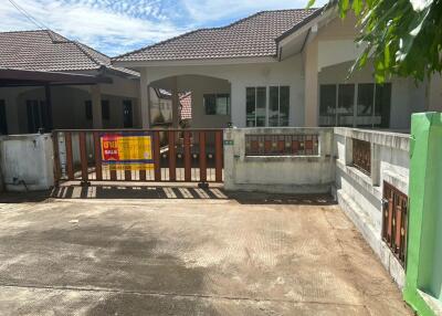 298 Sqm., 3 Beds, 2 Baths House listed for ฿ 2,300,000.