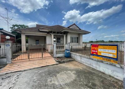 256 Sqm., 2 Beds, 1 Bath House listed for ฿ 2,375,000.