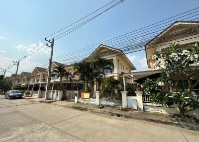 169 Sqm., 2 Beds, 2 Baths House listed for ฿ 2,625,000.
