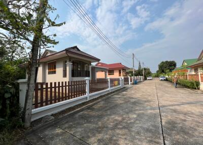 352 Sqm., 3 Beds, 2 Baths House listed for ฿ 2,200,000.