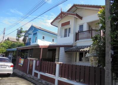 168 Sqm., 3 Beds, 2 Baths House listed for ฿ 2,090,000.