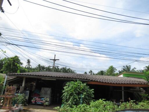 424 Sqm., 2 Beds, 1 Bath House listed for ฿ 2,581,000.