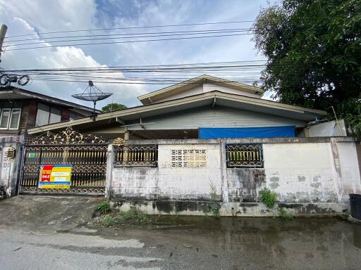 204 Sqm., 1 Bed, 1 Bath House listed for ฿ 2,559,000.