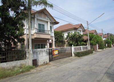 241 Sqm., 1 Bed, 1 Bath House listed for ฿ 2,280,000.
