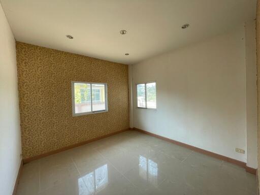 400 Sqm., 3 Beds, 2 Baths House listed for ฿ 2,280,000.