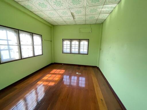 972 Sqm., 3 Beds, 2 Baths House listed for ฿ 2,247,000.