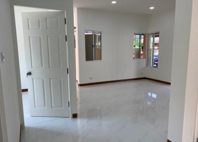 161 Sqm., 3 Beds, 2 Baths House listed for ฿ 2,231,000.