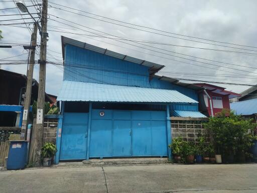 200 Sqm., 1 Bed, 1 Bath House listed for ฿ 2,211,000.