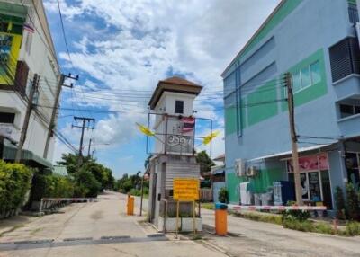 200 Sqm., 1 Bed, 1 Bath House listed for ฿ 2,185,000.