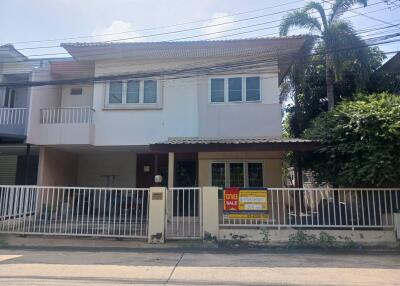144 Sqm., 3 Beds, 3 Baths House listed for ฿ 2,185,000.