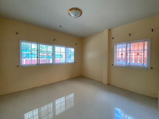 306 Sqm., 3 Beds, 1 Bath House listed for ฿ 2,415,000.