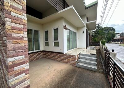 210 Sqm., 3 Beds, 2 Baths House listed for ฿ 2,415,000.