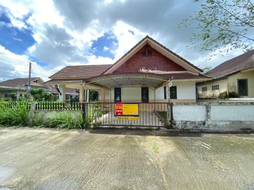 263 Sqm., 3 Beds, 2 Baths House listed for ฿ 2,310,000.