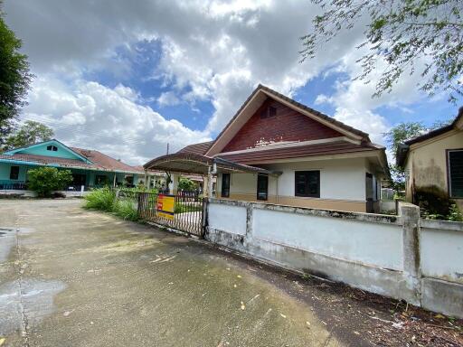 263 Sqm., 3 Beds, 2 Baths House listed for ฿ 2,310,000.