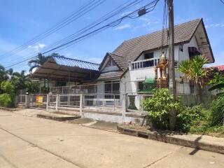 288 Sqm., 3 Beds, 2 Baths House listed for ฿ 2,310,000.