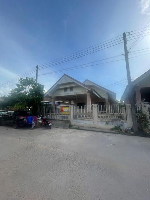 200 Sqm., 2 Beds, 2 Baths House listed for ฿ 1,785,000.
