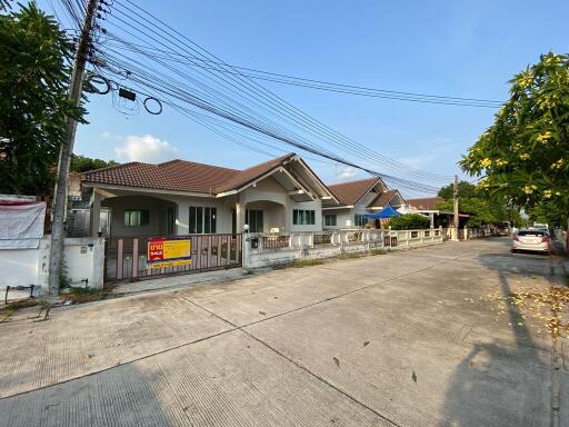 254 Sqm., 3 Beds, 2 Baths House listed for ฿ 2,310,000.