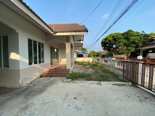 254 Sqm., 3 Beds, 2 Baths House listed for ฿ 2,310,000.