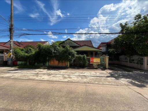 252 Sqm., 3 Beds, 2 Baths House listed for ฿ 2,205,000.