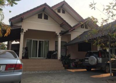 460 Sqm., 2 Beds, 1 Bath House listed for ฿ 2,150,000.